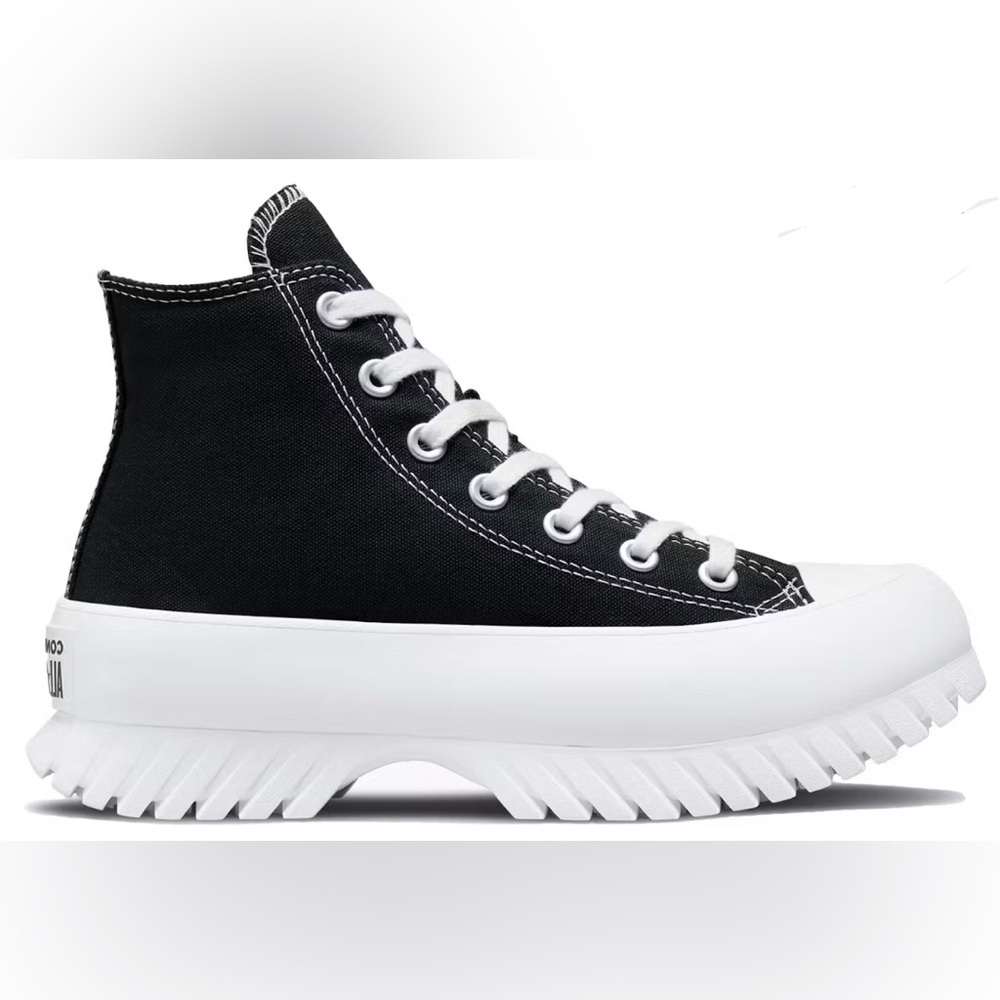 Converse Chuck Taylor All Star Lugged 2.0
Black White mens size 11
